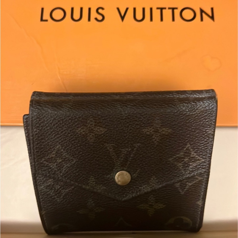 Vintage Louis Vuitton Monogram Portefeiulle Elise wallet
